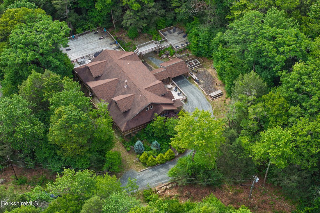 House in Sandisfield, Massachusetts, United States 1 - 18480747