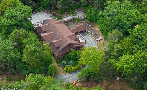 House in Sandisfield, Massachusetts, United States 1
