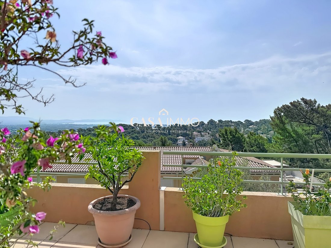 Apartment in Hyeres, Provence-Alpes-Côte d'Azur, France 3 - 18480856