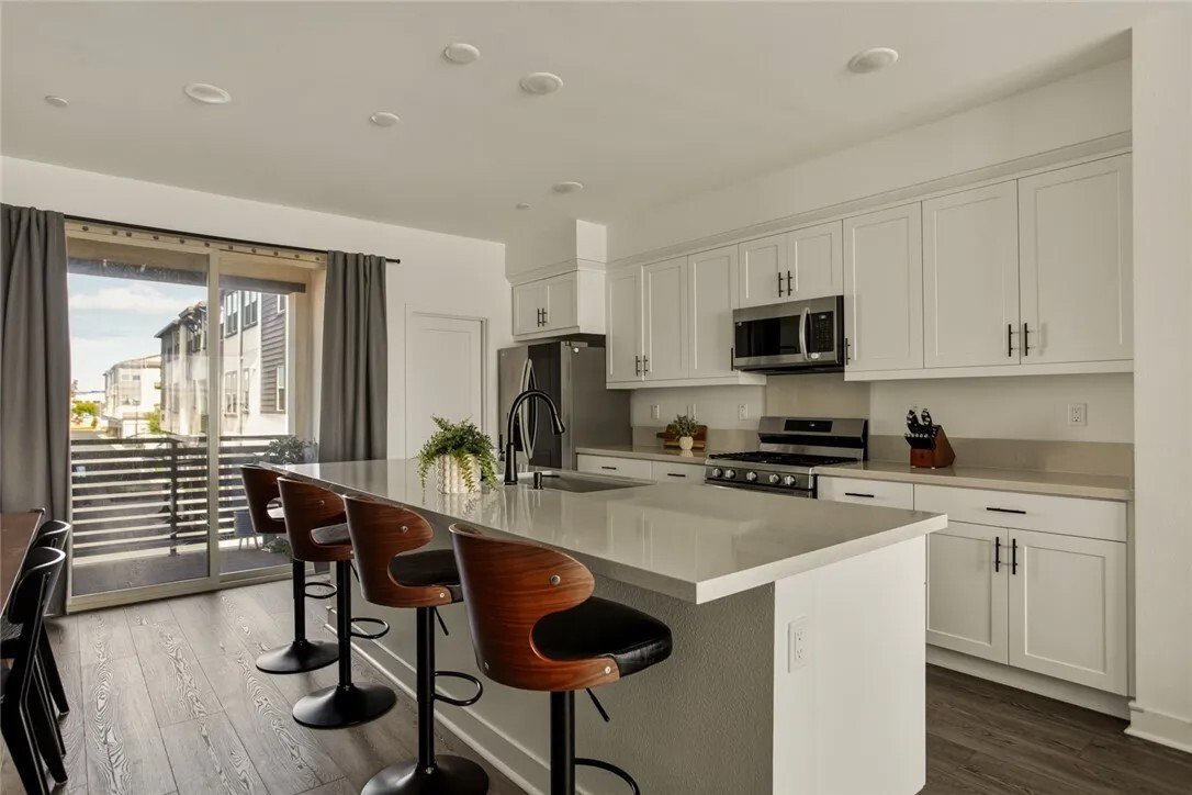 Condo in Cypress, California, United States 5 - 18481438