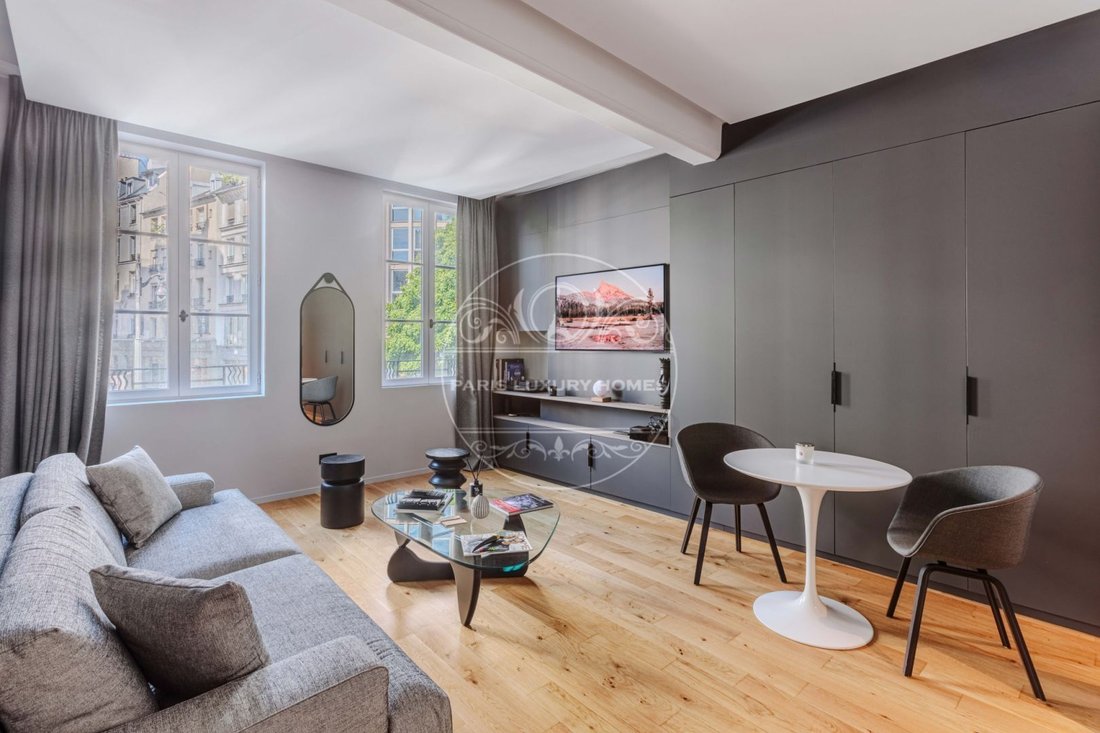 Apartment in Palais Royal, Paris 1er Arrondissement, Paris 1 - 18481595