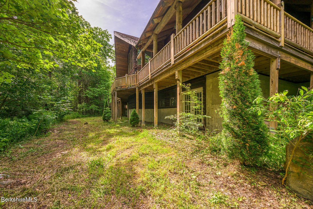 House in Sandisfield, Massachusetts, United States 4 - 18480747