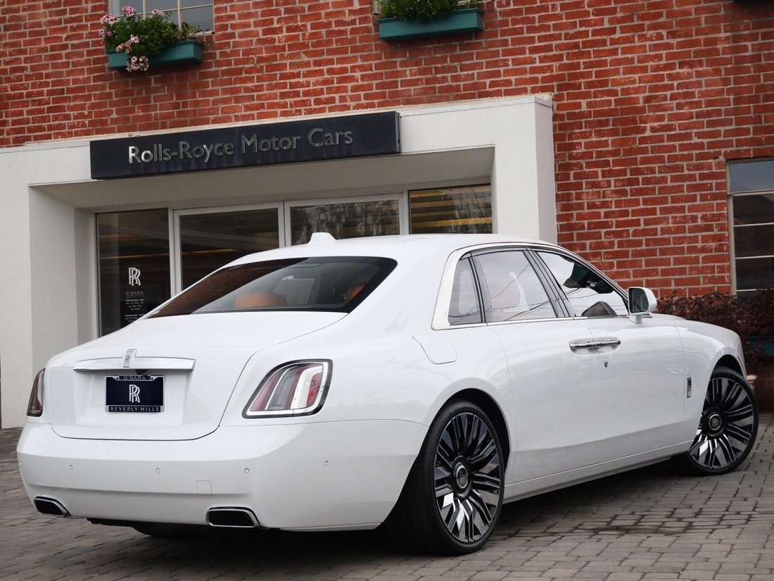 Sedan in Beverly Hills, CA, United States 2 - 18481233