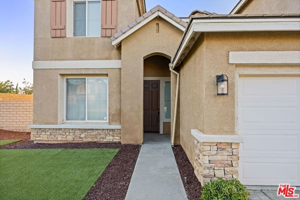 House in Palmdale, California, United States 4 - 18481215