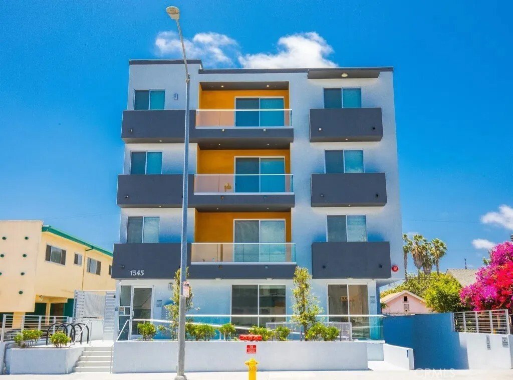 Los Angeles, California, United States 1 - 18408493