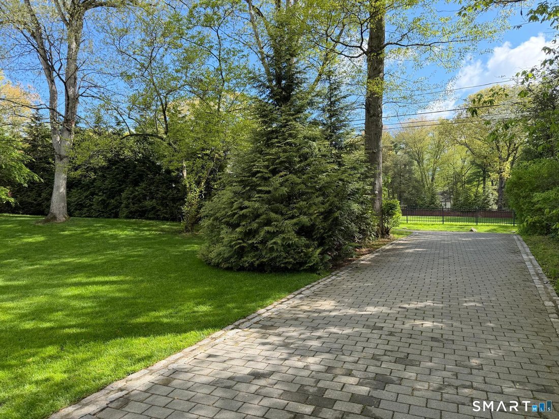 House in Stamford, Connecticut, United States 4 - 18480756