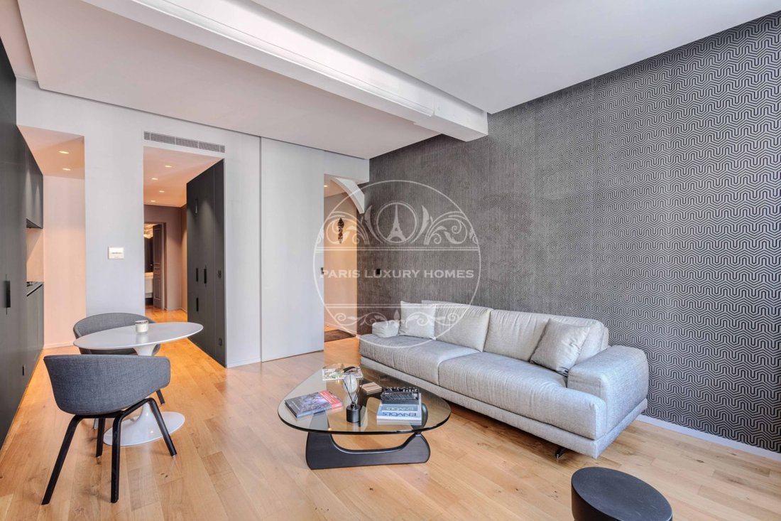 Apartment in Palais Royal, Paris 1er Arrondissement, Paris 5 - 18481595