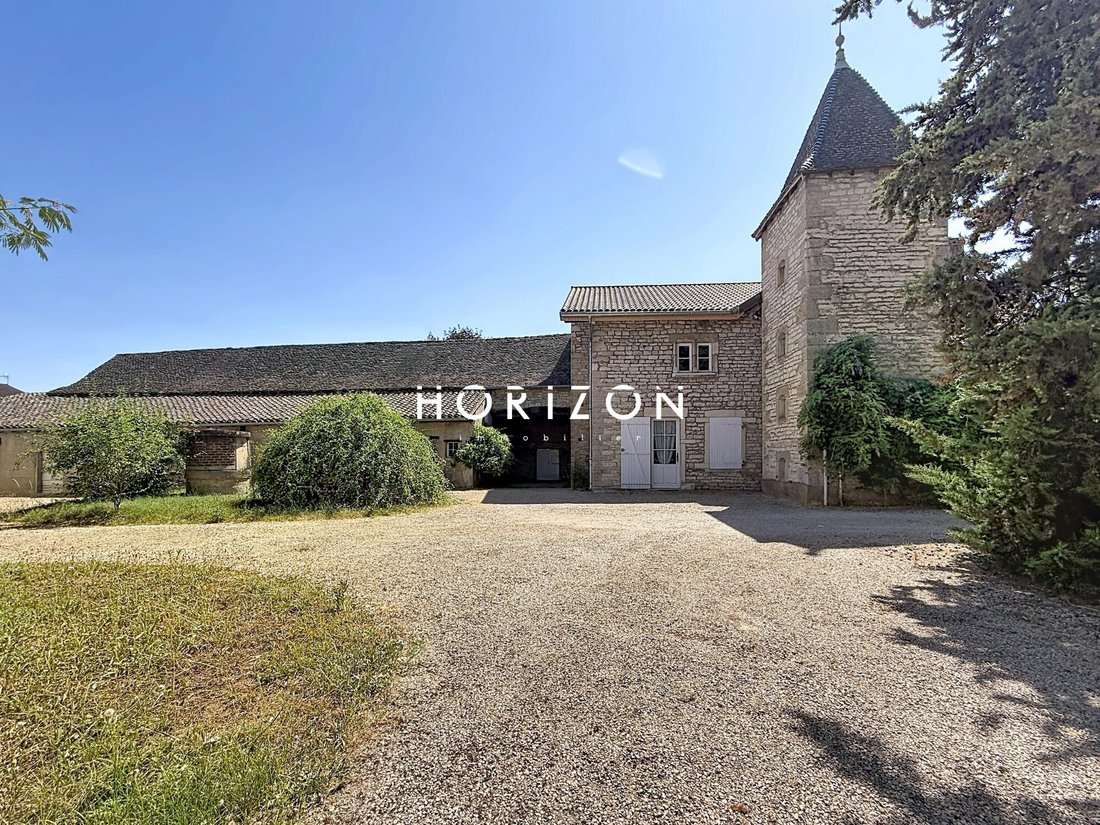 House in Centre Ville, Tournus, France 3 - 18480812