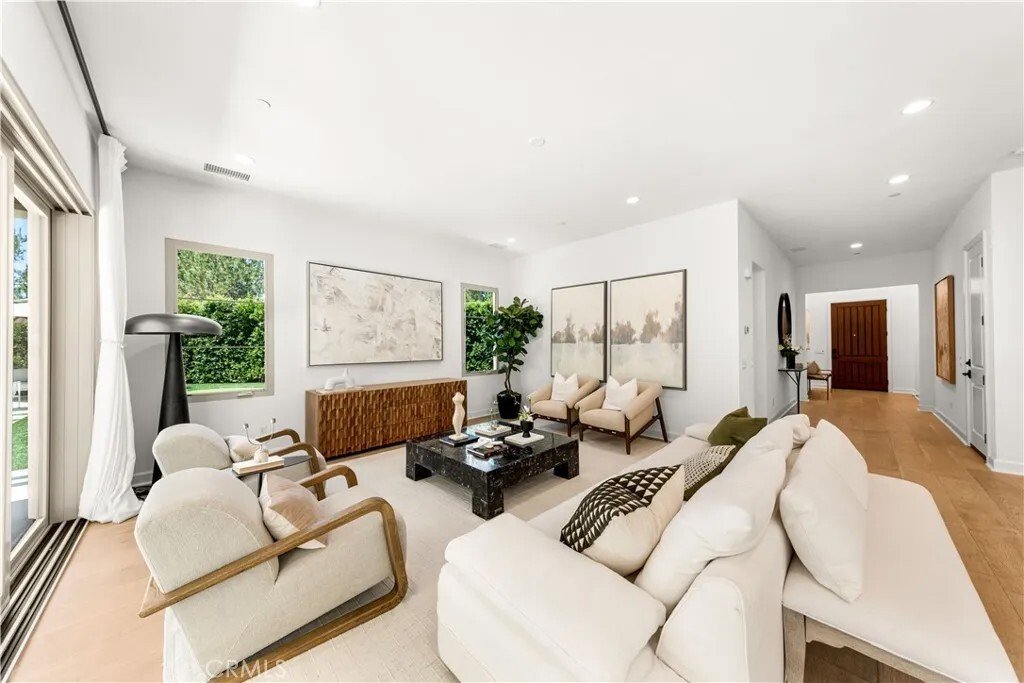House in Irvine, California, United States 3 - 18481442