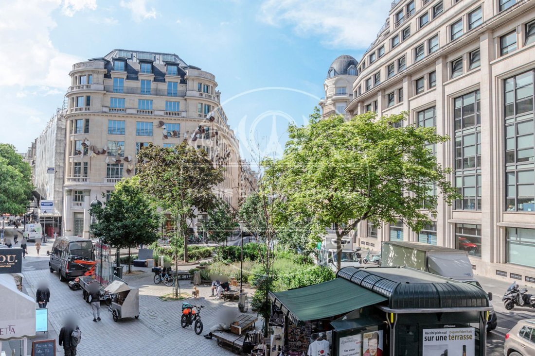Apartment in Palais Royal, Paris 1er Arrondissement, Paris 2 - 18481595
