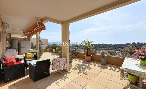 Wohnung in Hyères, Provence-Alpes-Côte d'Azur, Frankreich 1