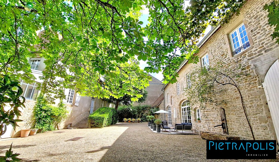 House in Saint-Leger-sur-Dheune, Bourgogne – Franche-Comté, France 1 - 17545535