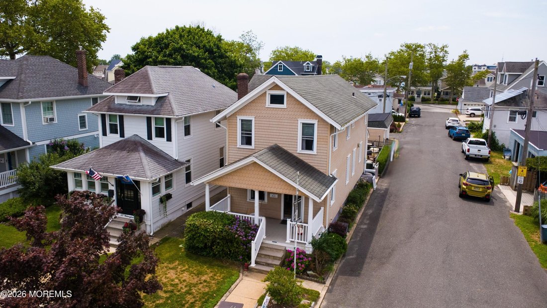 House in Avon-by-the-Sea, New Jersey, United States 1 - 18481106