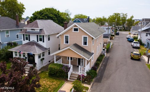 House in Avon-by-the-Sea, New Jersey, United States 1