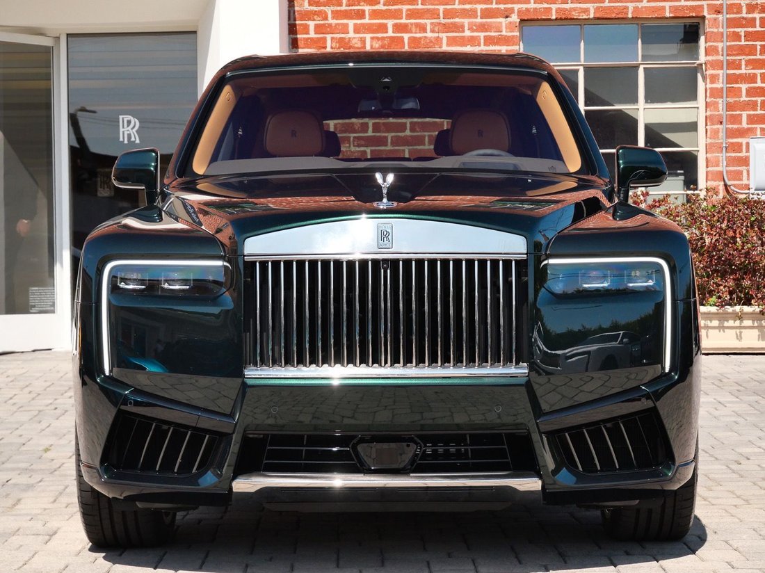 Suv in Beverly Hills, CA, United States 5 - 18481239