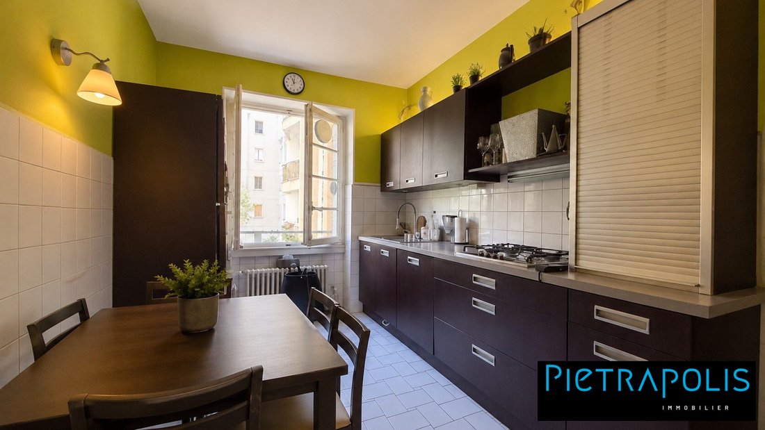 Apartment in Tête d'Or-Foch-Vitton, Lyon 6e Arrondissement, Lyon 3 - 18480971