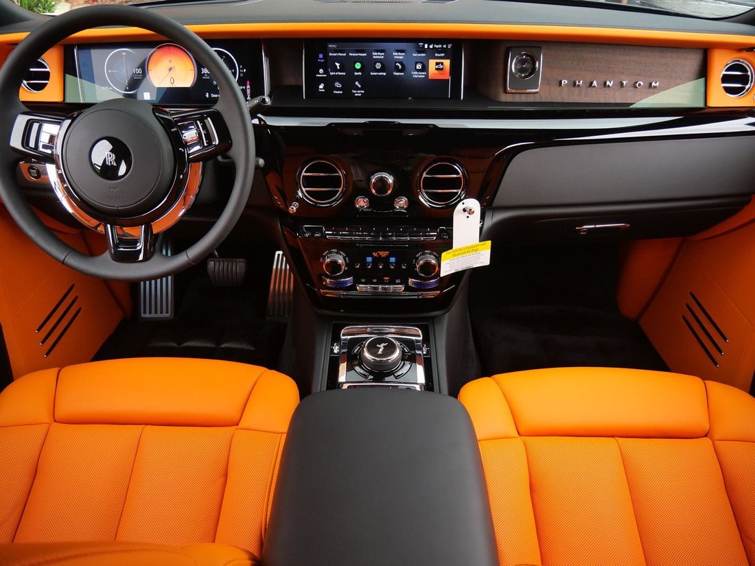 Sedan in Beverly Hills, CA, United States 4 - 18481252