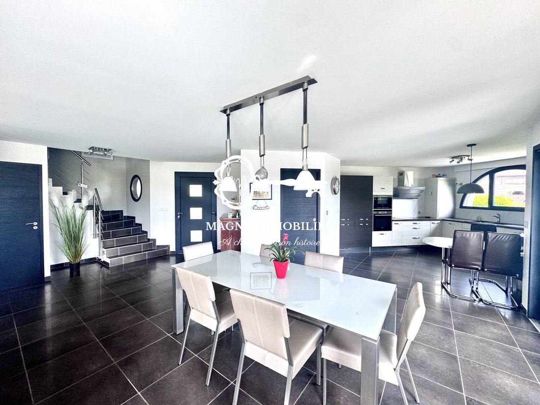 Villa in Thyez, Auvergne-Rhone-Alpen, Frankreich 5 - 18480831