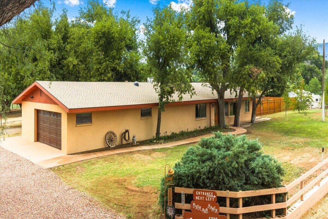 Cottonwood-Verde Village, Arizona, United States 1 - 18481622