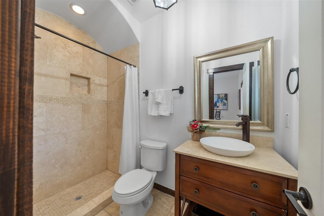 House in Houston, Texas, United States 5 - 18481465