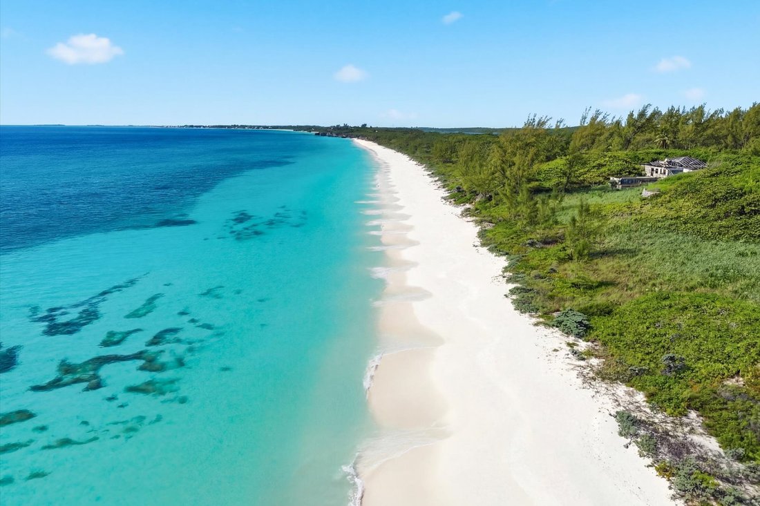 Bullock Harbour, Berry Islands, The Bahamas 2 - 18481022