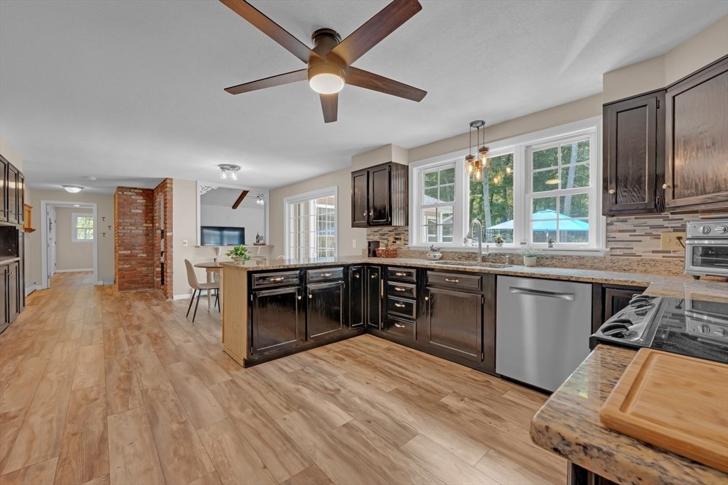 House in Holden, Massachusetts, United States 5 - 18481539