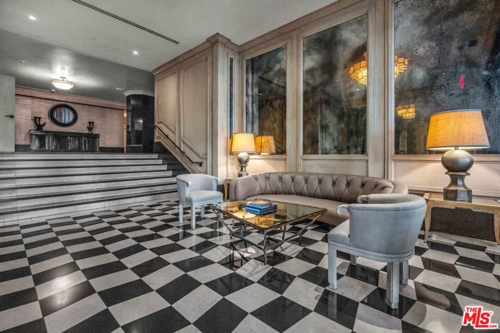 House in Los Angeles, California, United States 4 - 18481218