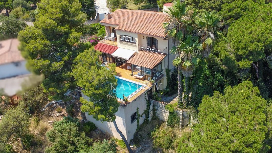 House in Lloret de Mar, Catalonia, Spain 3 - 18481304