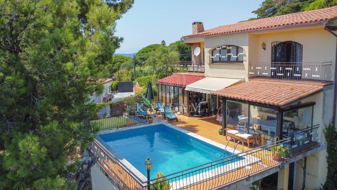House in Lloret de Mar, Catalonia, Spain 2 - 18481304
