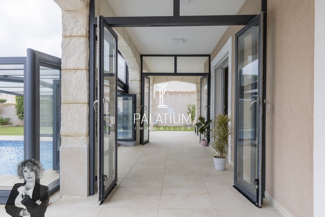 Villa in Bel Air-Jasse des Bernades La Crau-Les Barettes, Salon-de-Provence, France 2 - 18480855