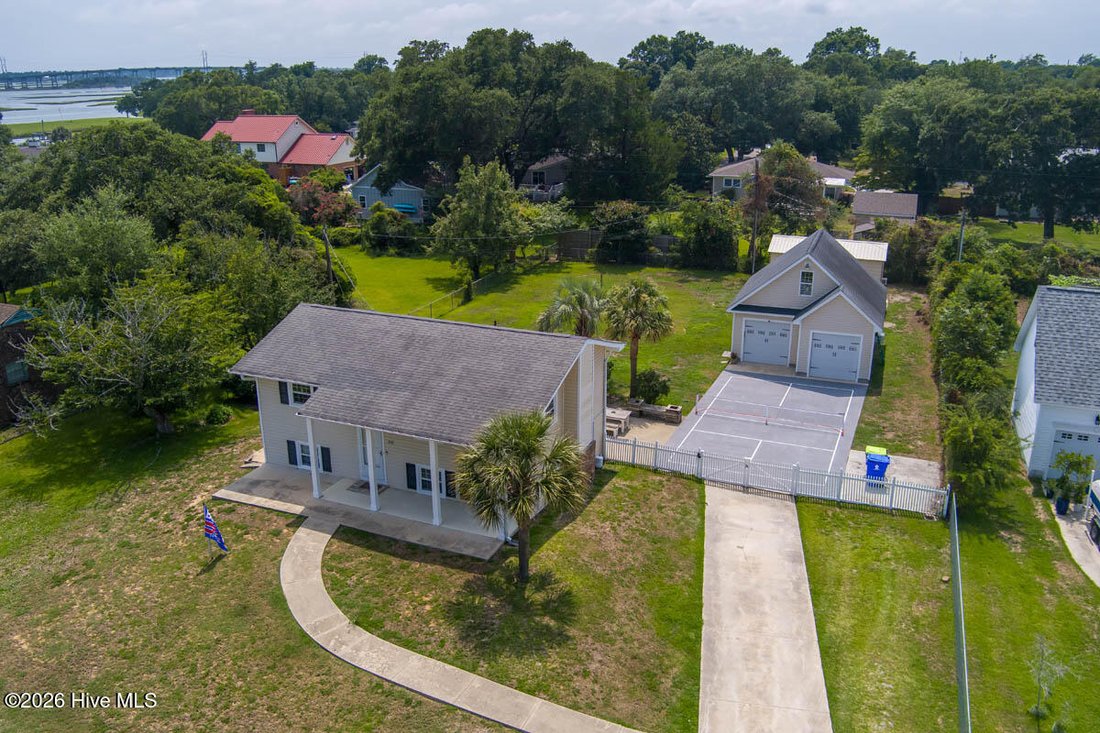 House in Cedar Point, North Carolina, United States 2 - 18481337