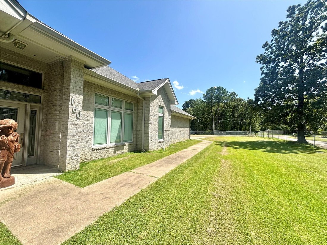 House in Zavalla, Texas, United States 5 - 18481456