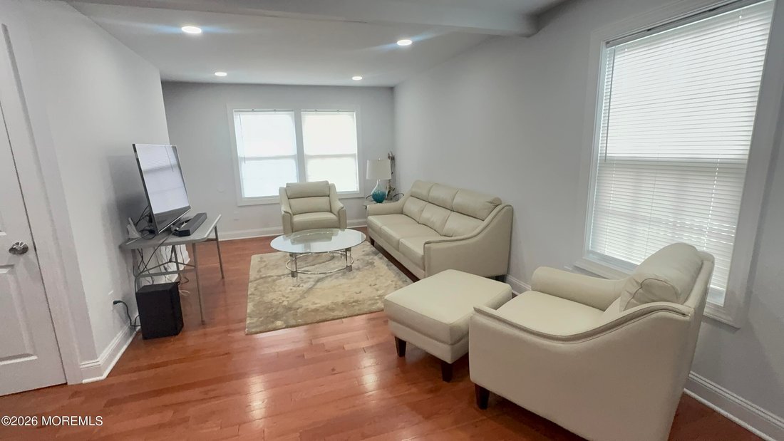 House in Tinton Falls, New Jersey, United States 4 - 18481098