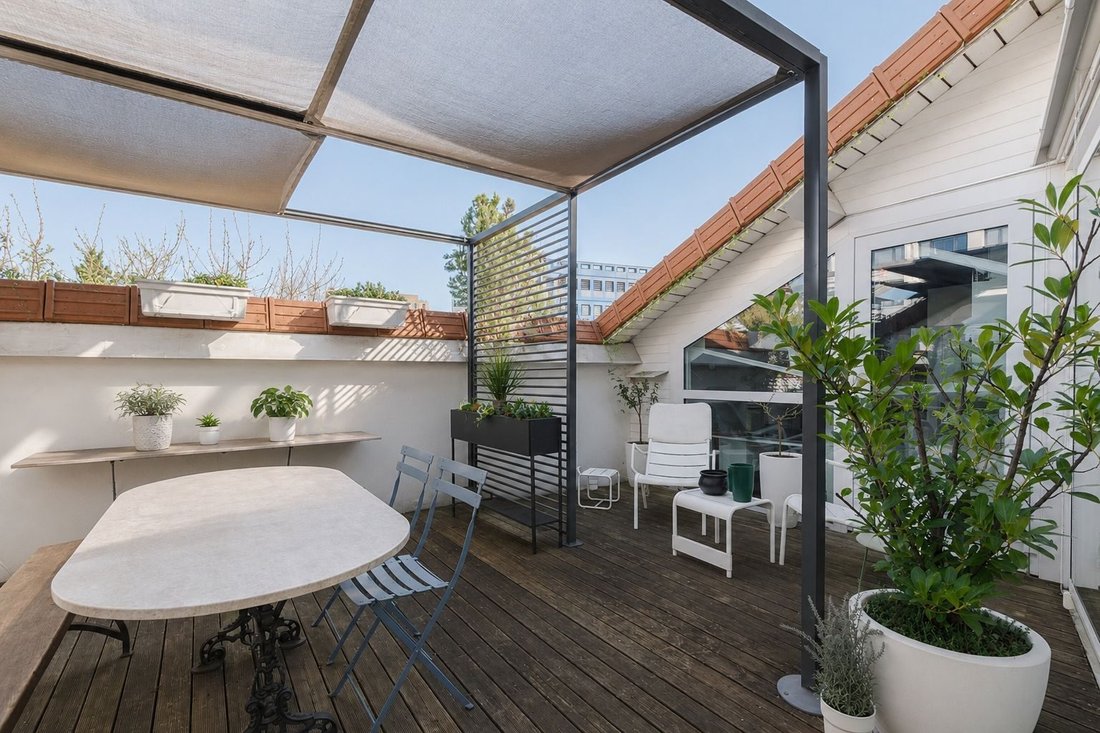 House in Zola - Pressence, Villeurbanne, France 1 - 17432684