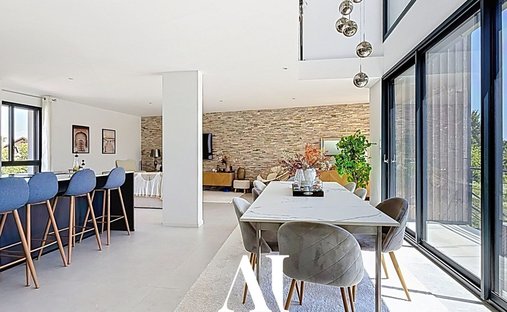 House in Divonne-les-Bains, Auvergne-Rhône-Alpes, France 1
