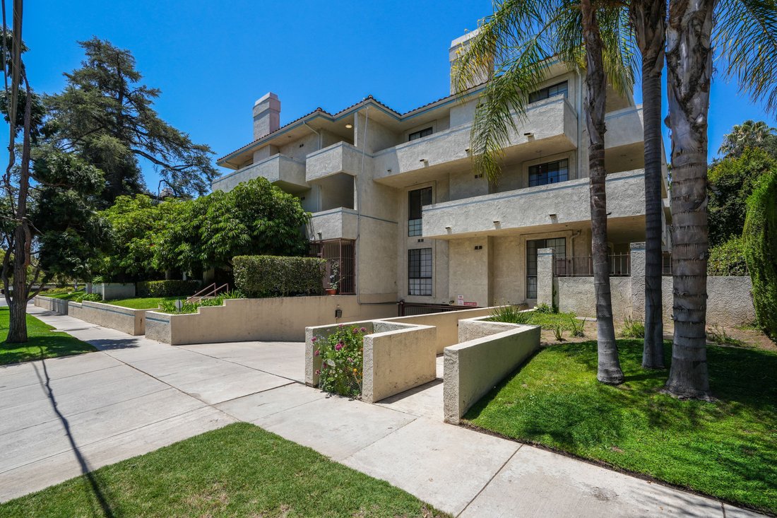 Condo in Altadena, California, United States 1 - 18480440