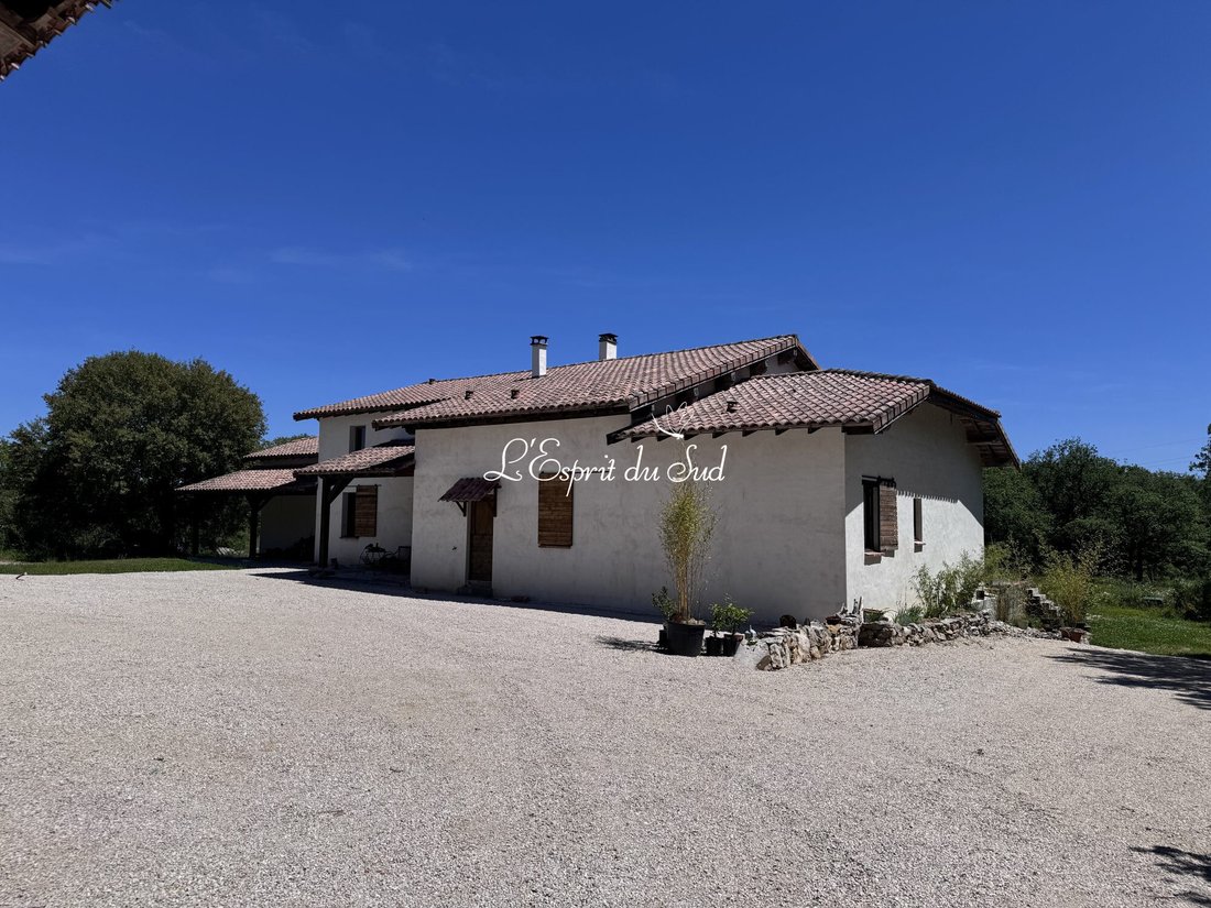 Villa in Saint-Antonin-Noble-Val, Occitania, France 3 - 17924775