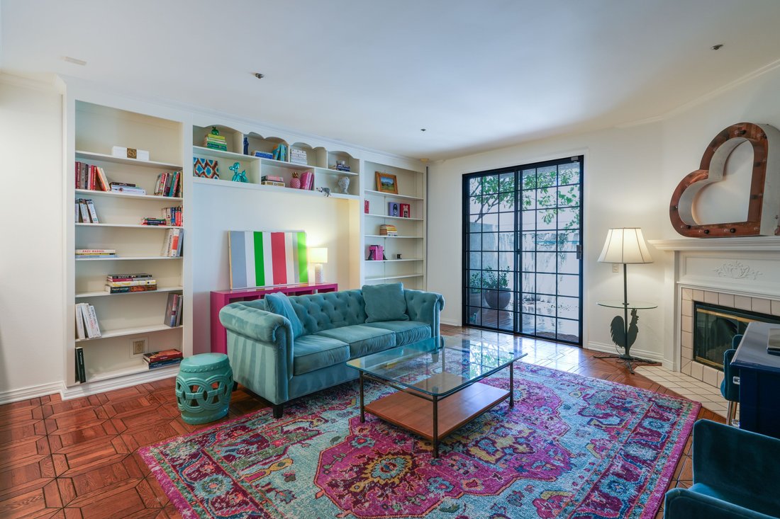 Condo in Altadena, California, United States 3 - 18480440