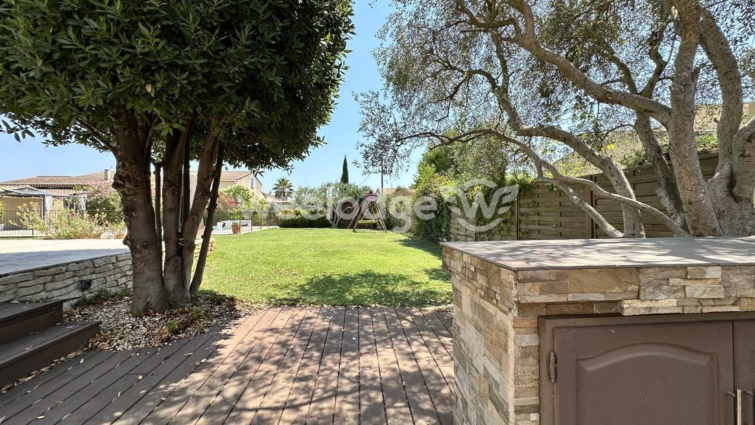 House in Ouest, Entraigues-sur-la-Sorgue, France 4 - 18480945