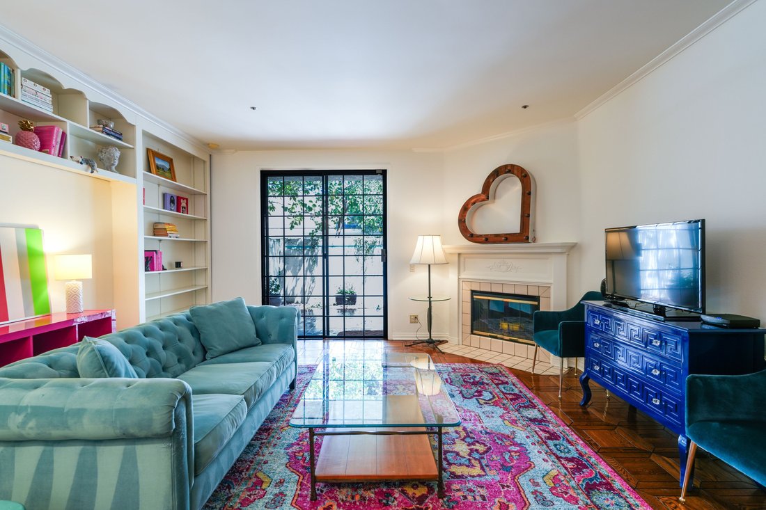 Condo in Altadena, California, United States 2 - 18480440