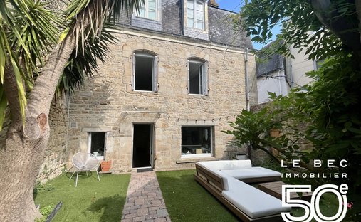 Estate in Ouest Péri-Centre Ville, Vannes, France 1