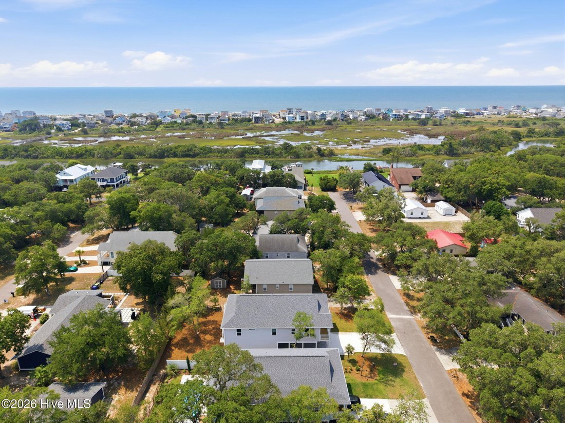 House in Oak Island, North Carolina, United States 5 - 18158861