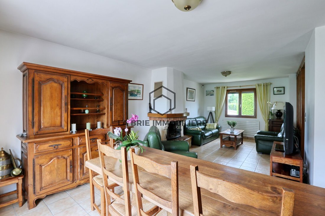 House in Les Sablons, Villecresnes, France 4 - 18480920