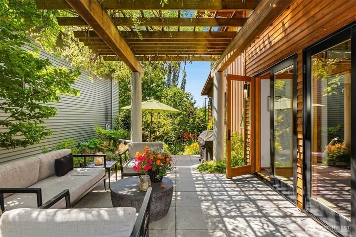 House in Bainbridge Island, Washington, United States 3 - 18480944