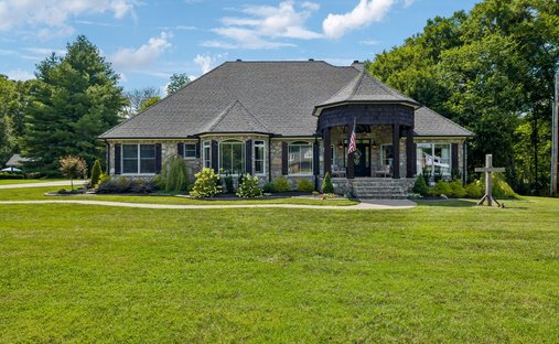 House in Brush Creek, Tennessee, United States 1