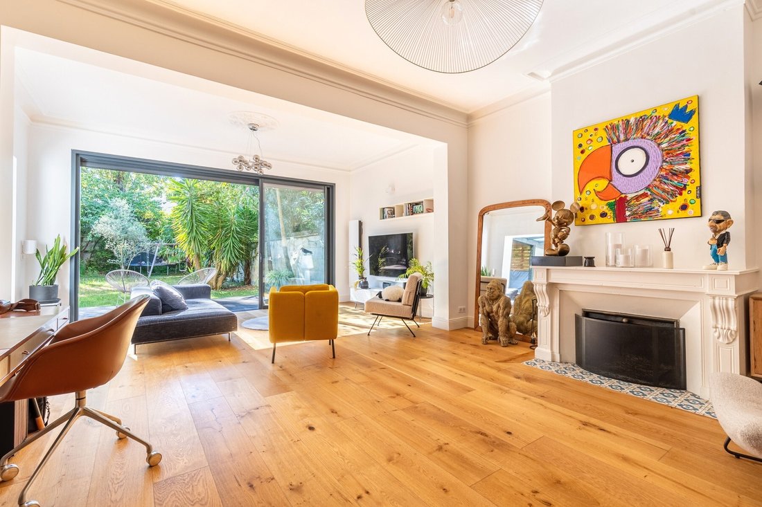 Apartment in Hôtel de Ville-Quinconce-Saint Seurin-Fondaudège, Bordeaux, France 1 - 18480428