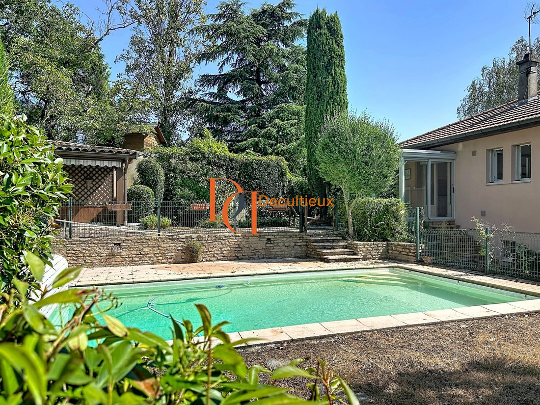 House in Saint-Genis-les-Ollieres, Auvergne-Rhône-Alpes, France 1 - 18480795