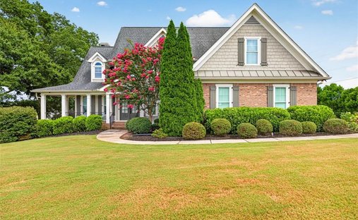 House in Clermont, Georgia, United States 1