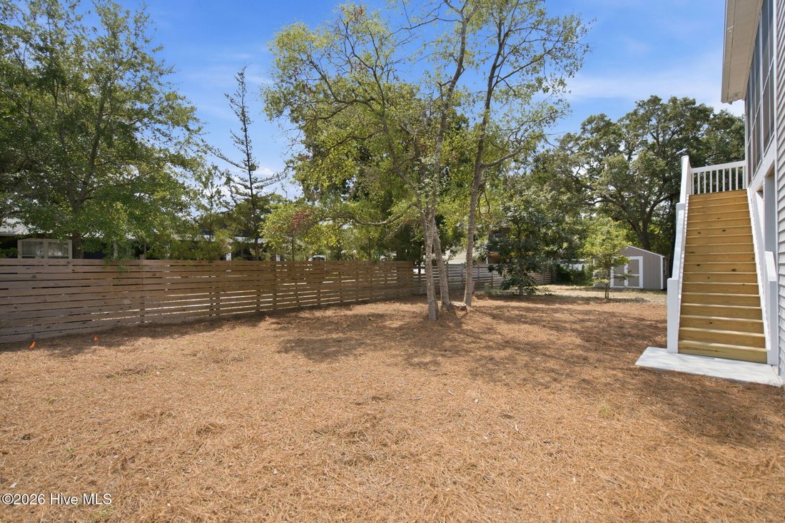 House in Oak Island, North Carolina, United States 3 - 18158861