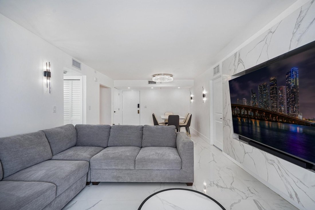 Condo in Miami Beach, Florida, United States 4 - 18480670